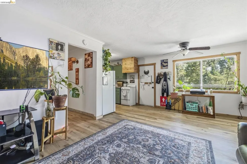 22859 Miners Avenue Twain Harte, CA 95383