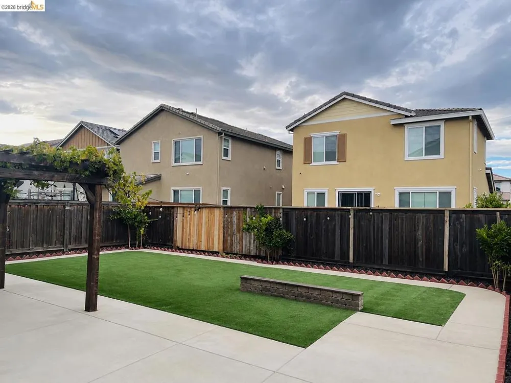 102 Leprino Cir Oakley, CA 94561