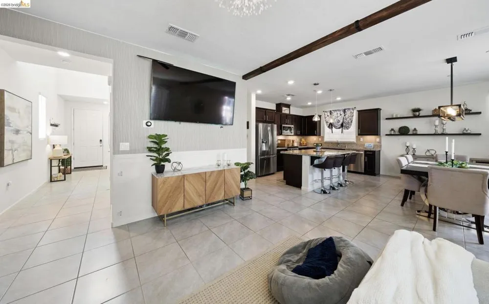 102 Leprino Cir Oakley, CA 94561