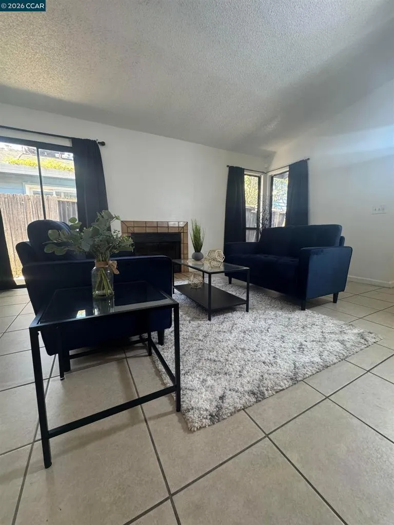 7516 Whisperwillow Dr Sacramento, CA 95828