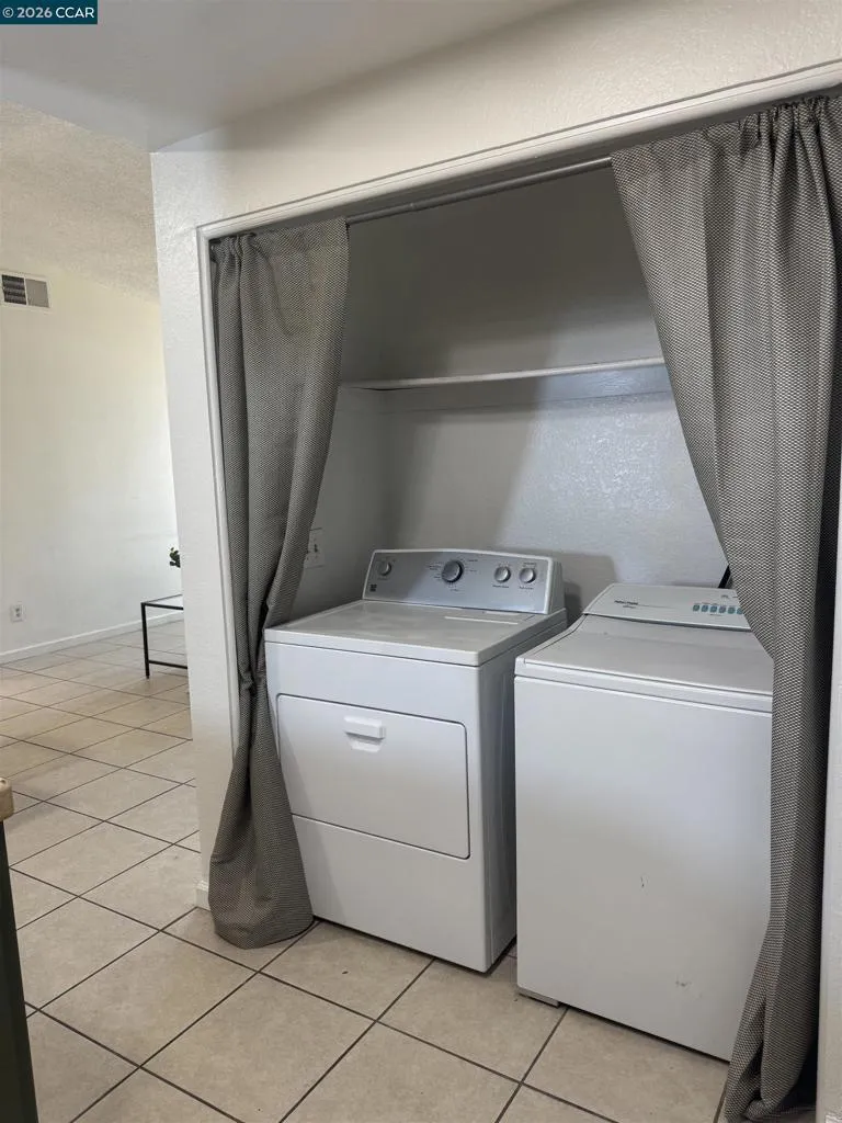 7516 Whisperwillow Dr Sacramento, CA 95828