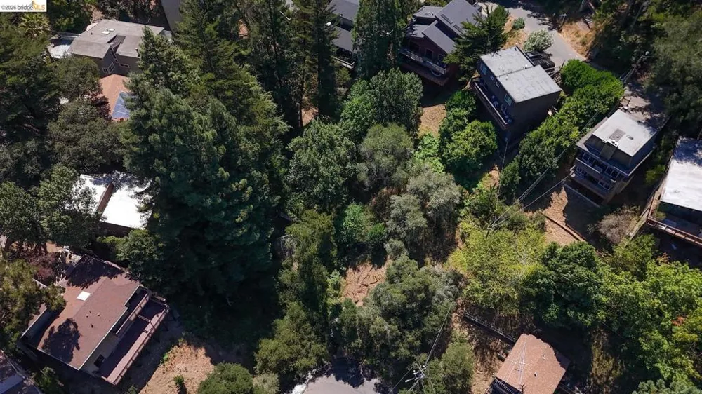 6488 Westover DR Oakland, CA 94611
