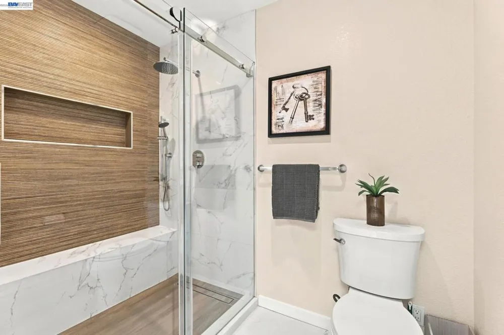 5361 Black Ave. #4 Pleasanton, CA 94566
