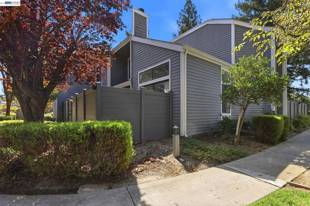 5361 Black Ave. #4 Pleasanton, CA 94566