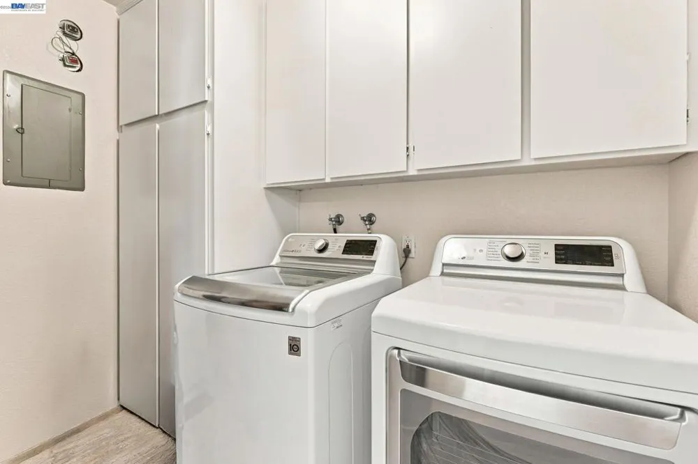 5361 Black Ave. #4 Pleasanton, CA 94566