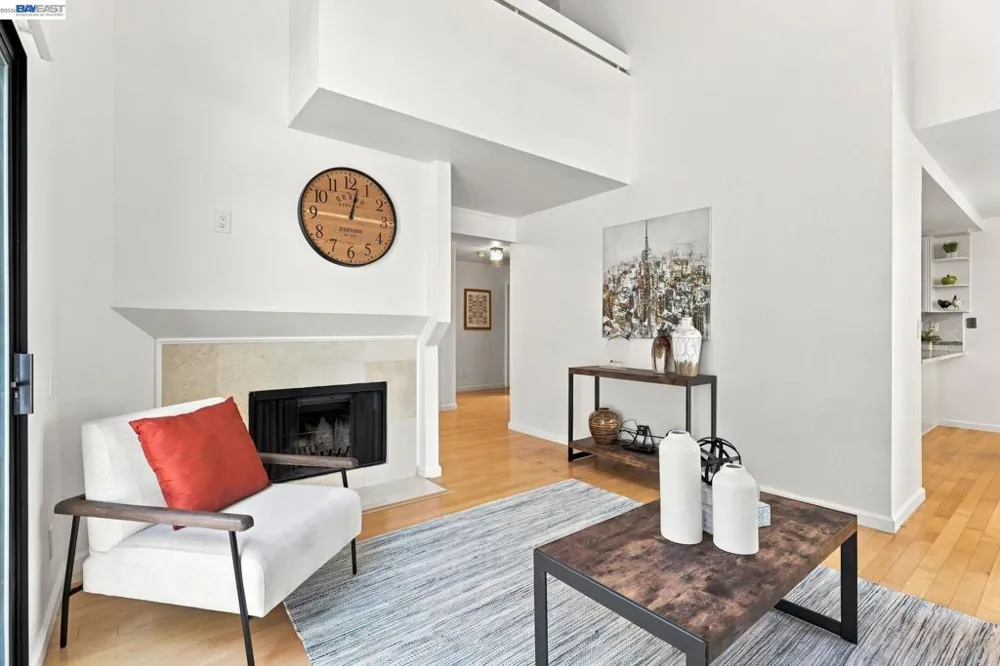 5361 Black Ave. #4 Pleasanton, CA 94566