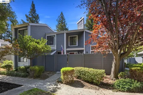 5361 Black Ave. #4