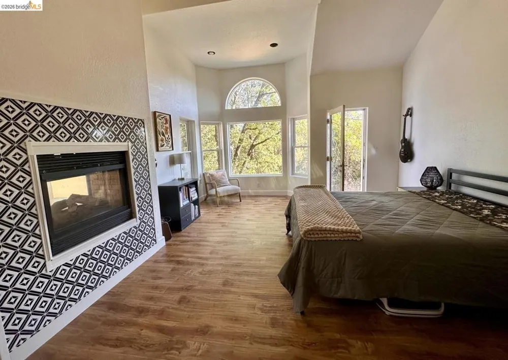 2080 Nelson RD Camino, CA 95709