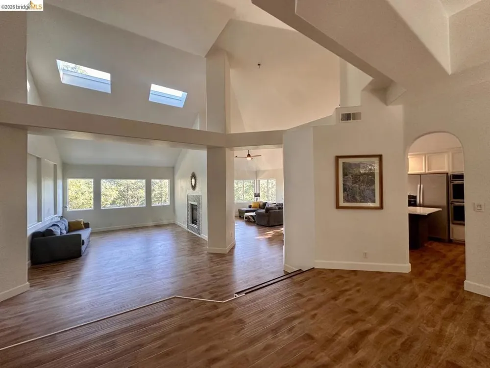 2080 Nelson RD Camino, CA 95709