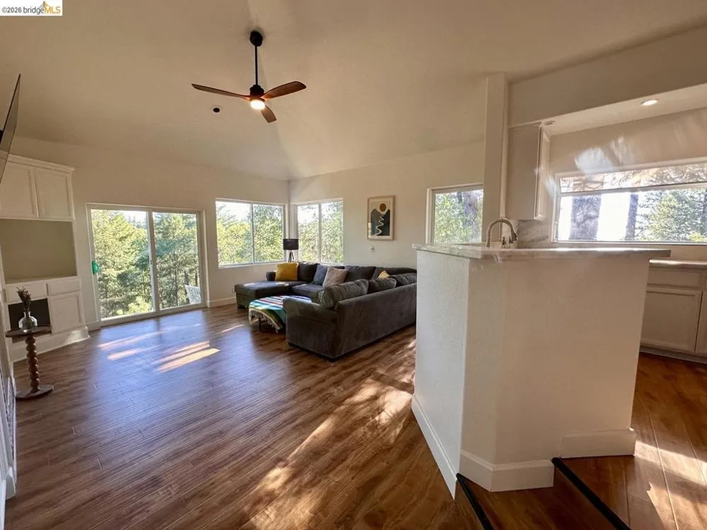 2080 Nelson RD Camino, CA 95709