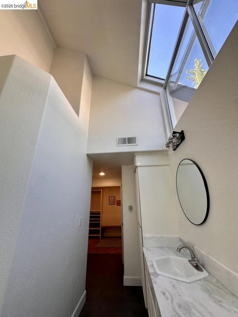 2080 Nelson RD Camino, CA 95709