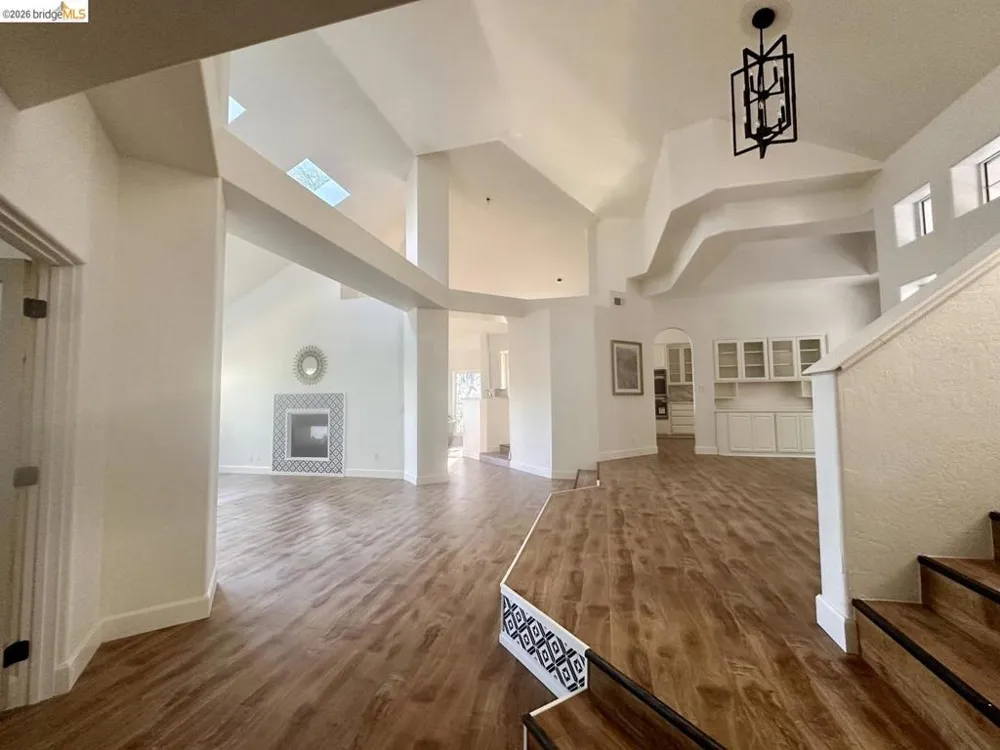 2080 Nelson RD Camino, CA 95709