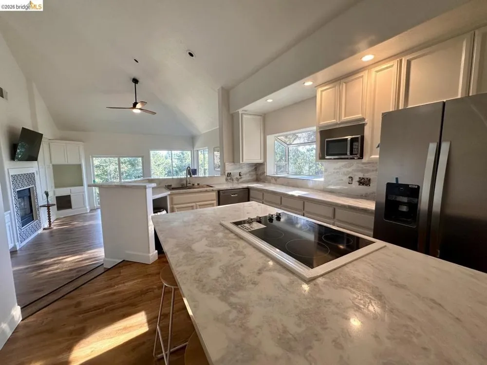 2080 Nelson RD Camino, CA 95709