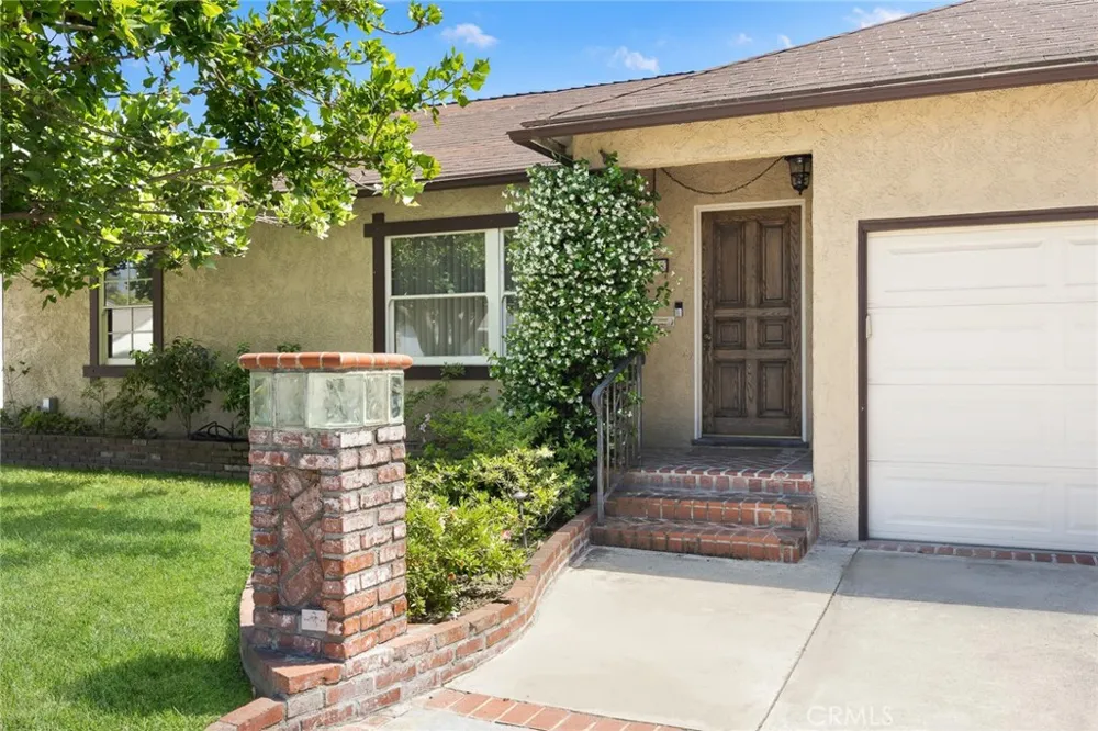 38 W Pamela Arcadia, CA 91007