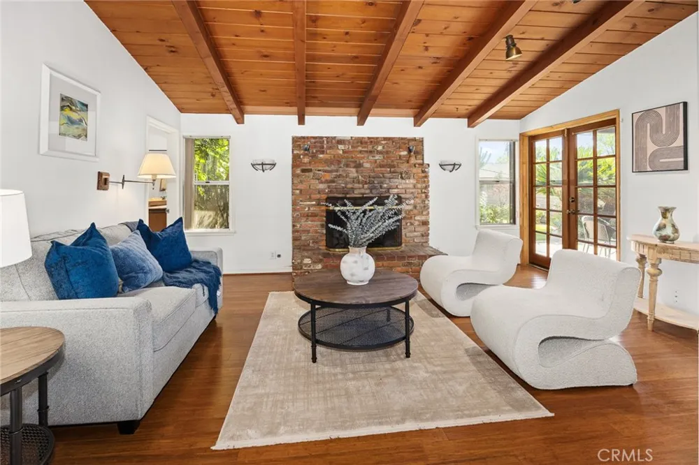 38 W Pamela Arcadia, CA 91007