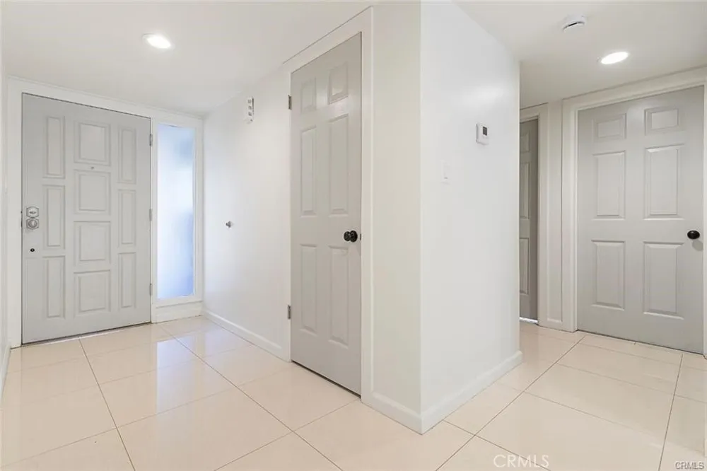 3715 Don Benito Court Pasadena, CA 91107