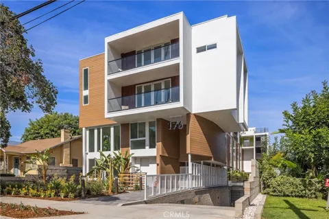 176 Catalina Avenue #401