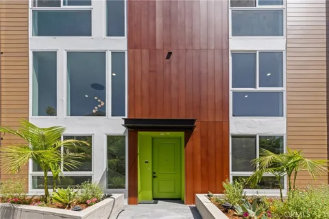 176 Catalina Avenue #103