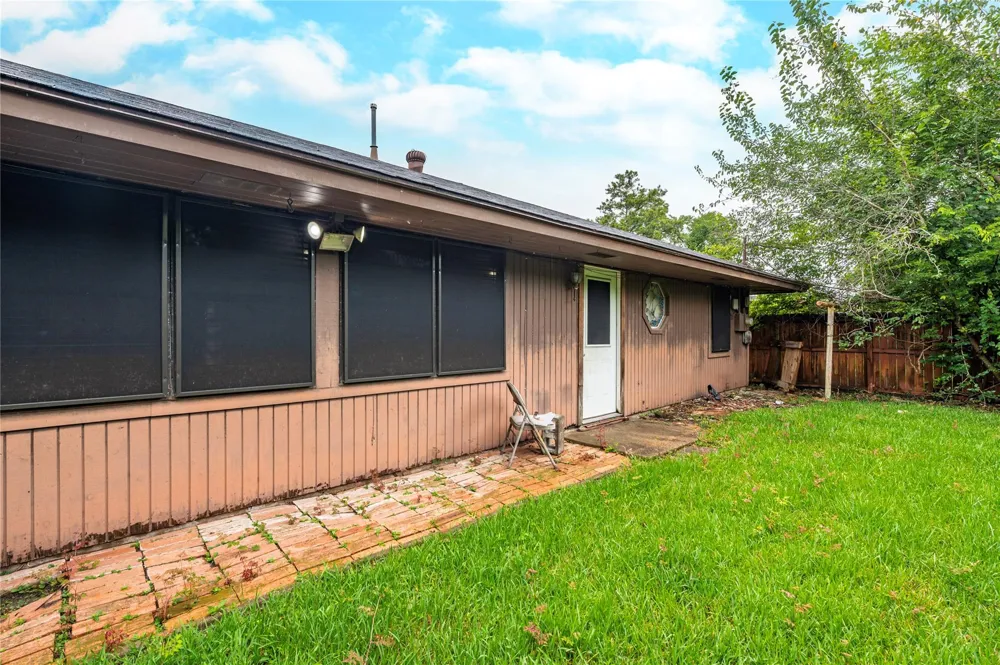 1803 Edgehill Road Pasadena, TX 77502