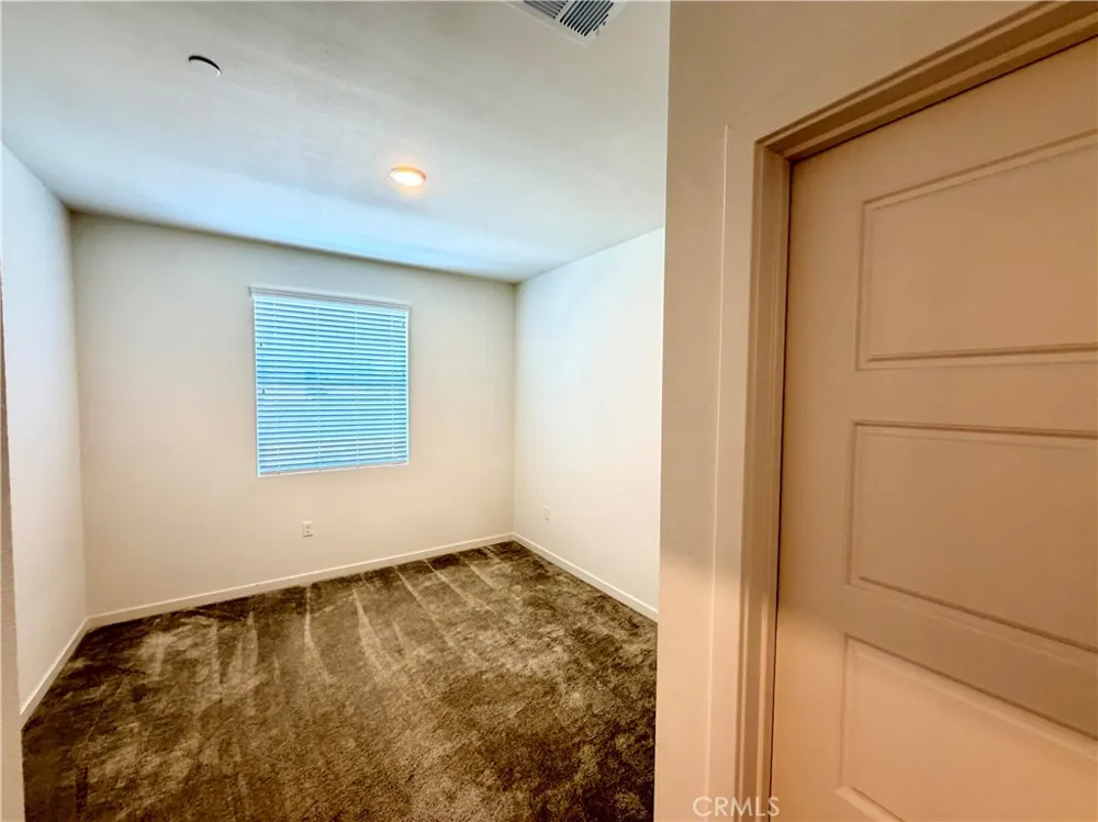 715 Winchester Drive Oxnard, CA 93036