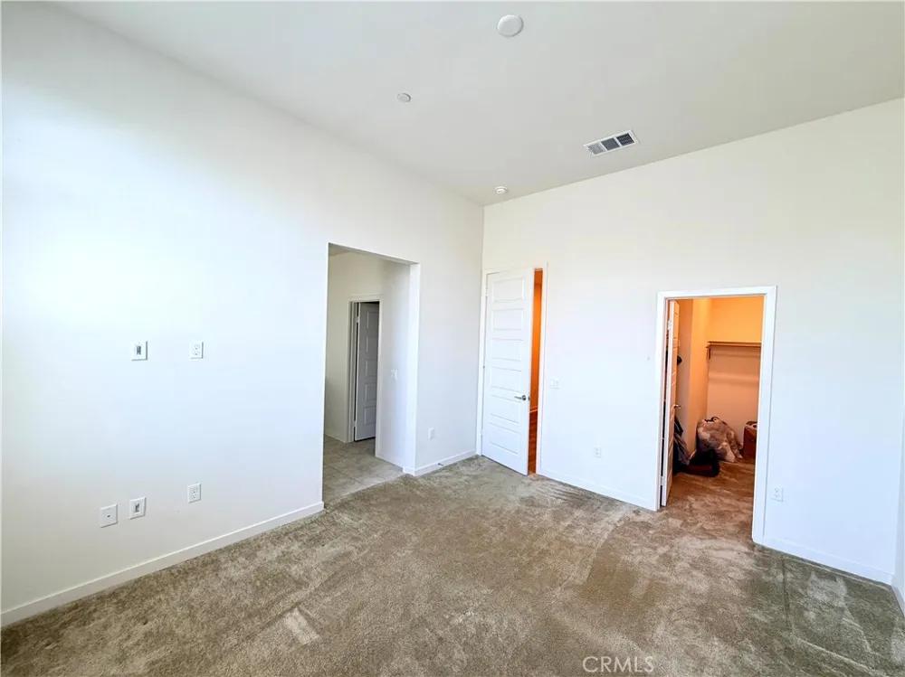715 Winchester Drive Oxnard, CA 93036