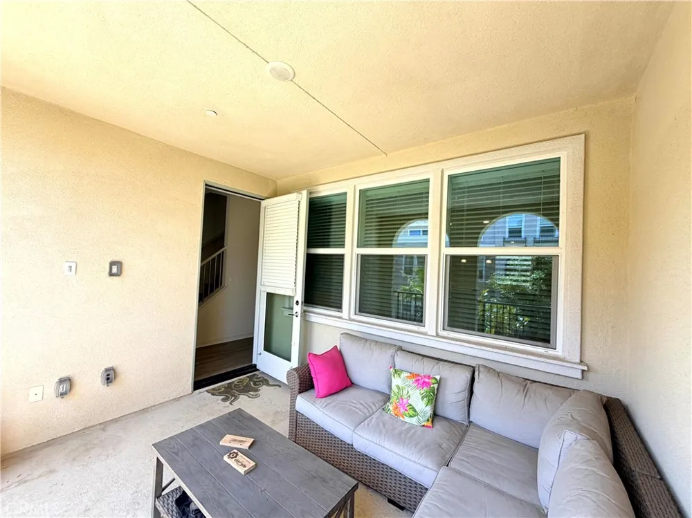715 Winchester Drive Oxnard, CA 93036