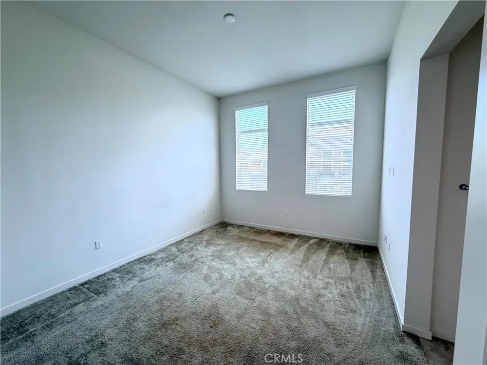 715 Winchester Drive Oxnard, CA 93036