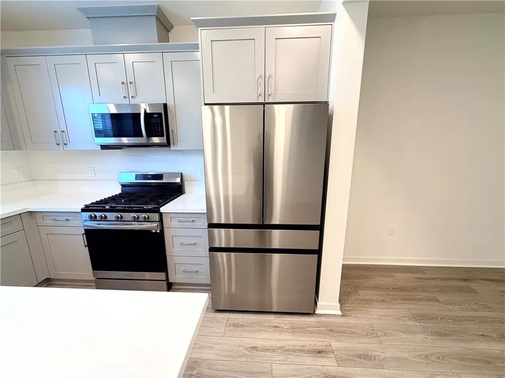 715 Winchester Drive Oxnard, CA 93036