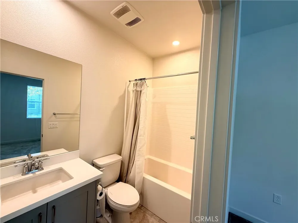 715 Winchester Drive Oxnard, CA 93036