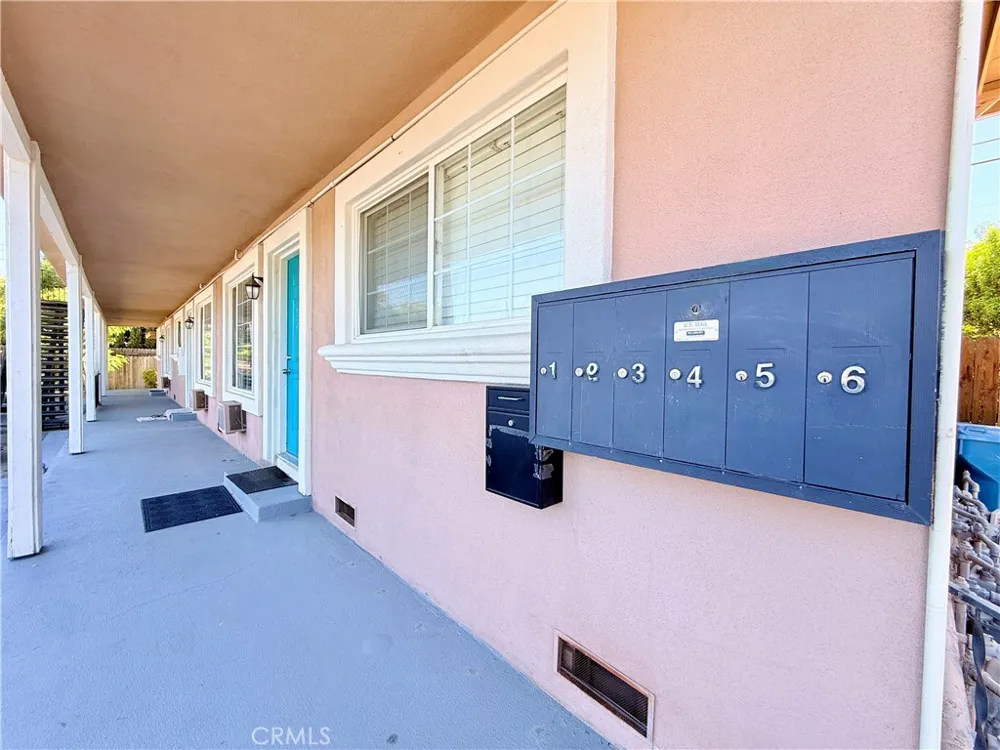 2104 Dawn Way Sacramento, CA 95825