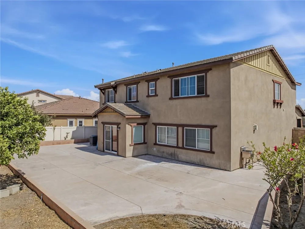13998 Agate Court Eastvale, CA 92880