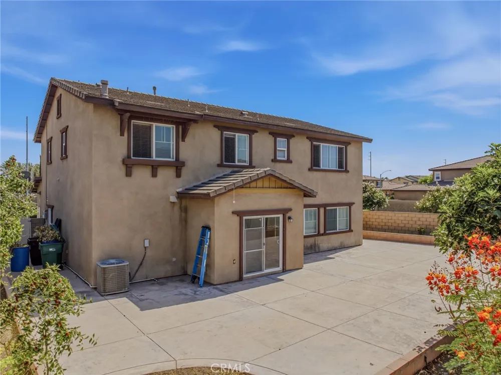 13998 Agate Court Eastvale, CA 92880