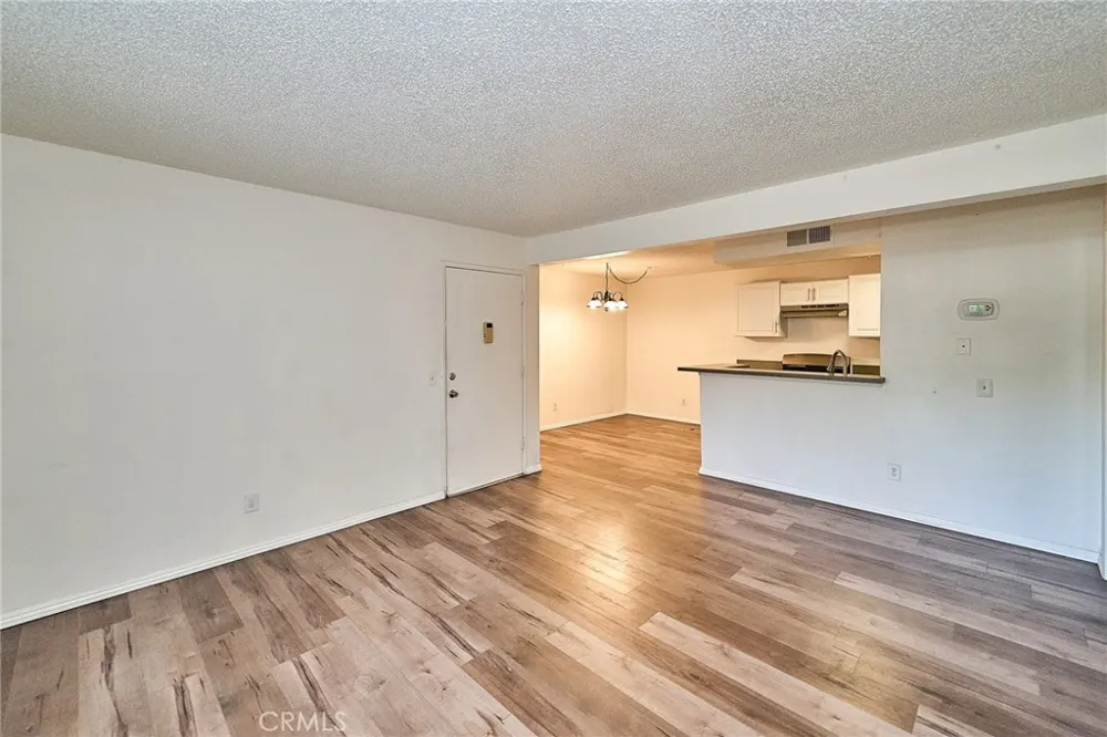 26200 Redlands #5 Redlands, CA 92373