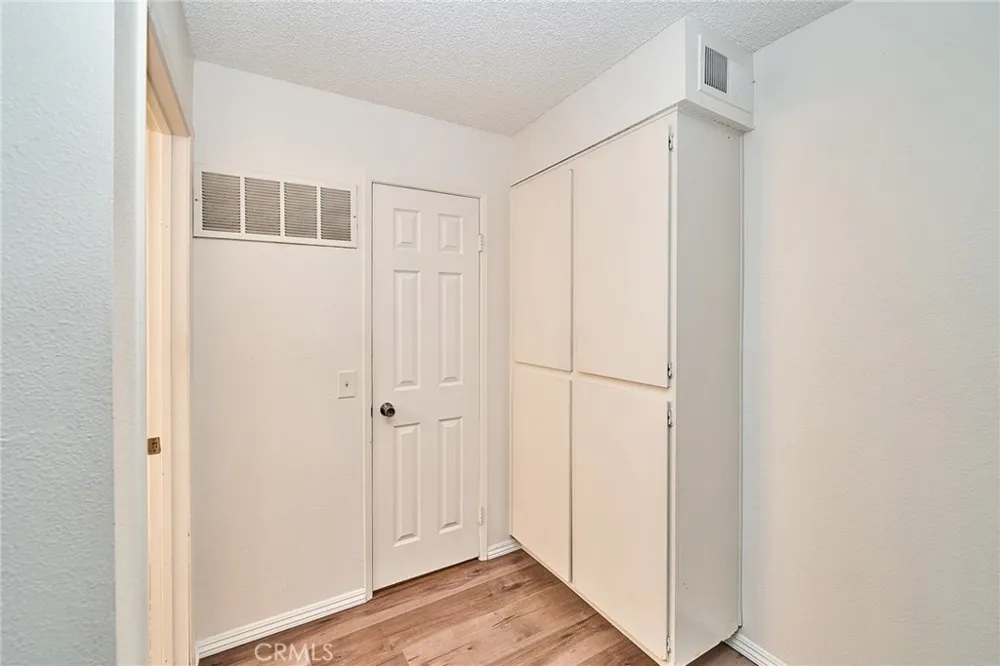 26200 Redlands #5 Redlands, CA 92373