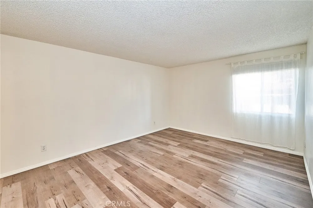 26200 Redlands #5 Redlands, CA 92373