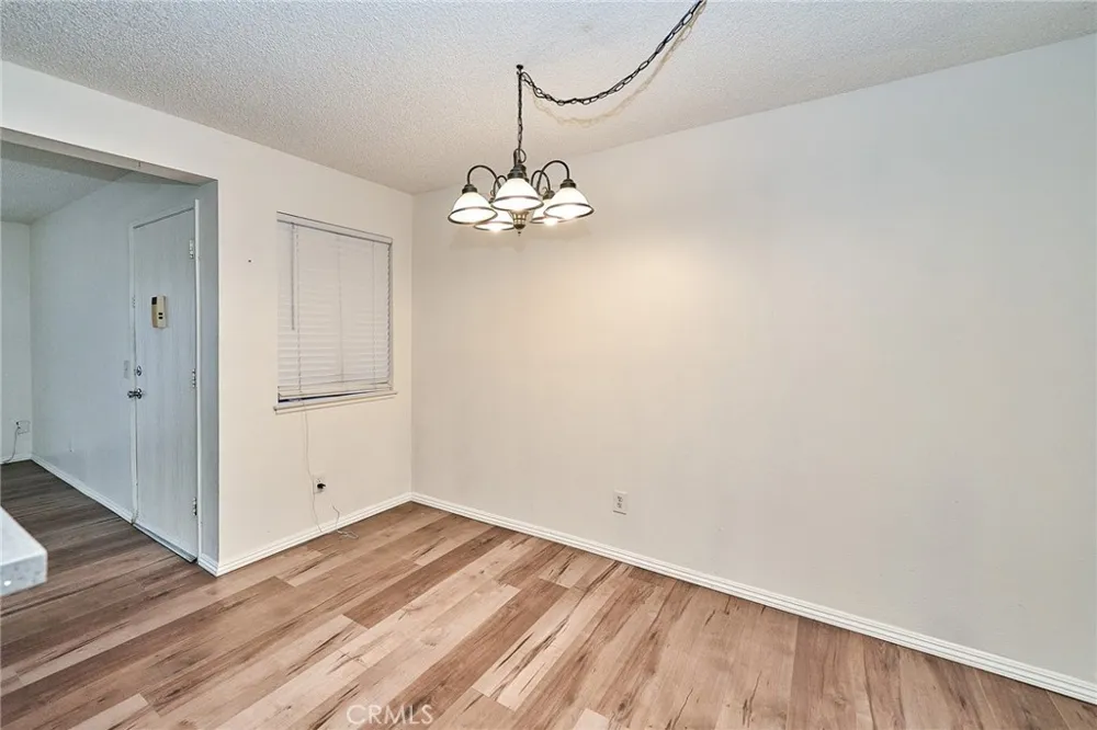 26200 Redlands #5 Redlands, CA 92373
