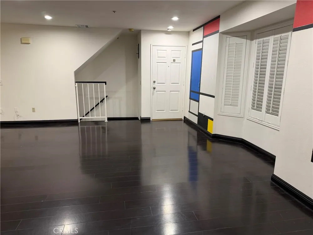 329 Genoa Street #D Monrovia, CA 91016