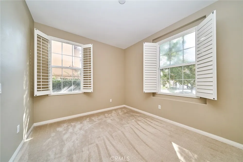 1324 Macneil Drive Azusa, CA 91702