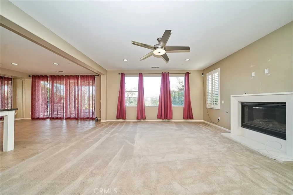 1324 Macneil Drive Azusa, CA 91702