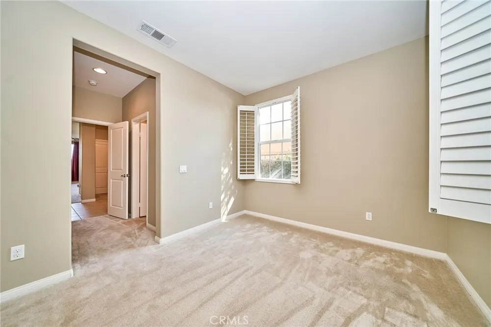 1324 Macneil Drive Azusa, CA 91702