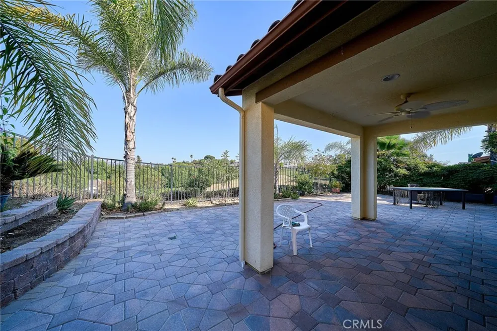 1324 Macneil Drive Azusa, CA 91702