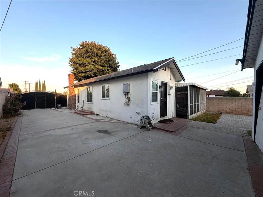 939 Montecito Drive San Gabriel, CA 91776