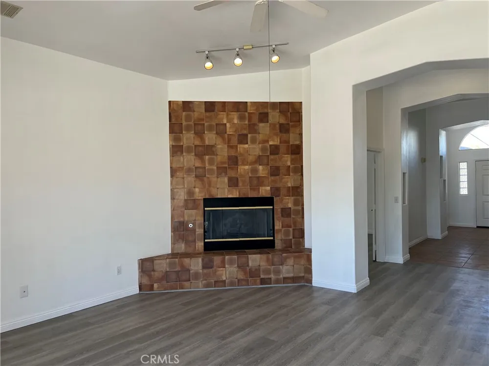 9661 Siwanoy Drive Desert Hot Springs, CA 92240