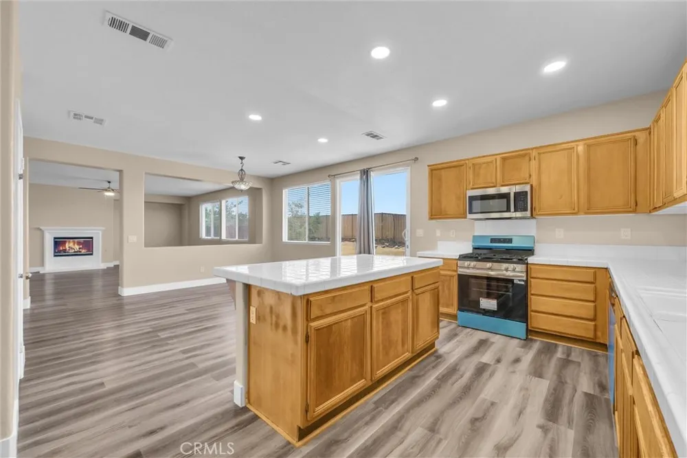 15100 Alexandria Street Adelanto, CA 92301