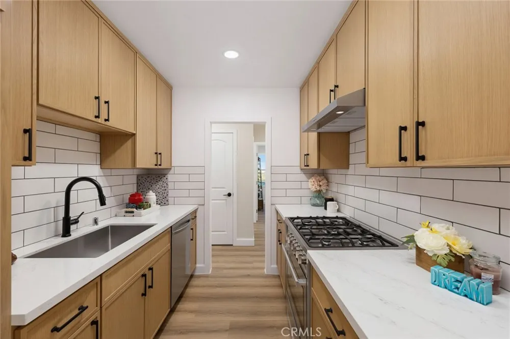 633 W Gleason Street Monterey Park, CA 91754