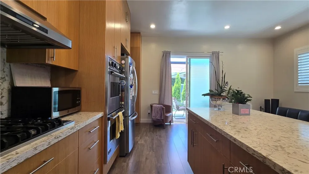 1018 La Presa Drive Pasadena, CA 91107