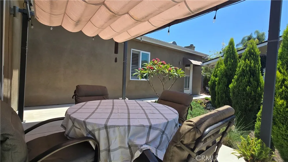 1018 La Presa Drive Pasadena, CA 91107