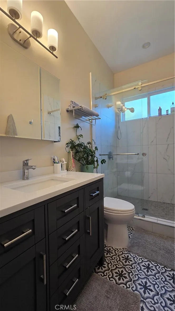 1018 La Presa Drive Pasadena, CA 91107