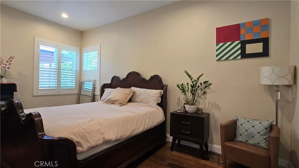 1018 La Presa Drive Pasadena, CA 91107