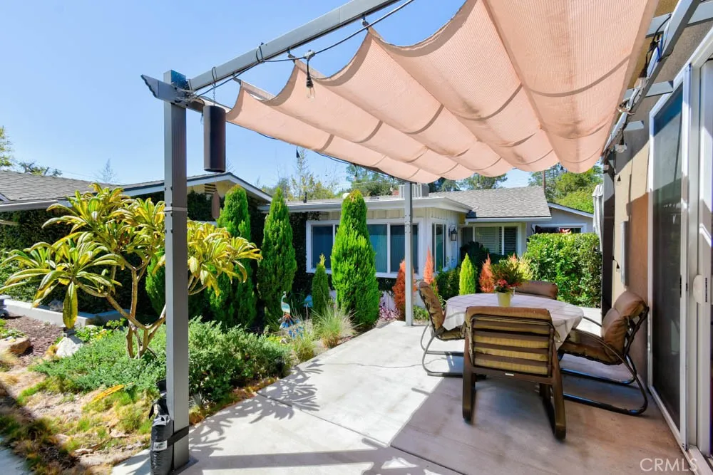 1018 La Presa Drive Pasadena, CA 91107